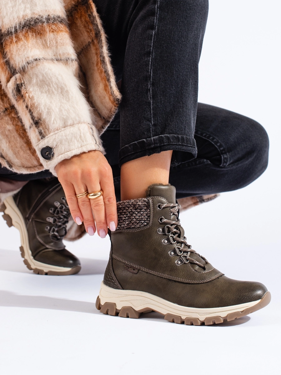 Jedinečné zelené dámske členkové topánky bez podpätku