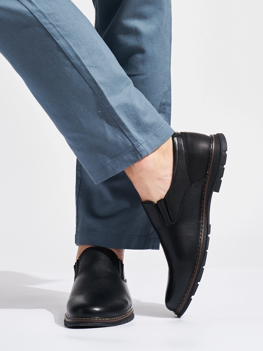 Módne čierne pánske poltopánky