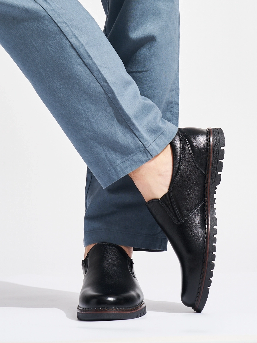 Originálne čierne pánske poltopánky