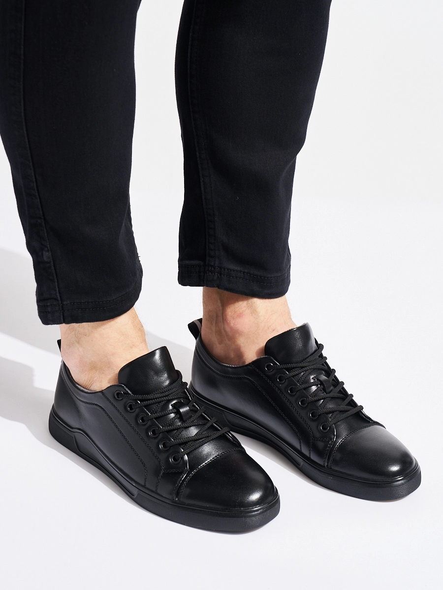 Pohodlné čierne pánske poltopánky