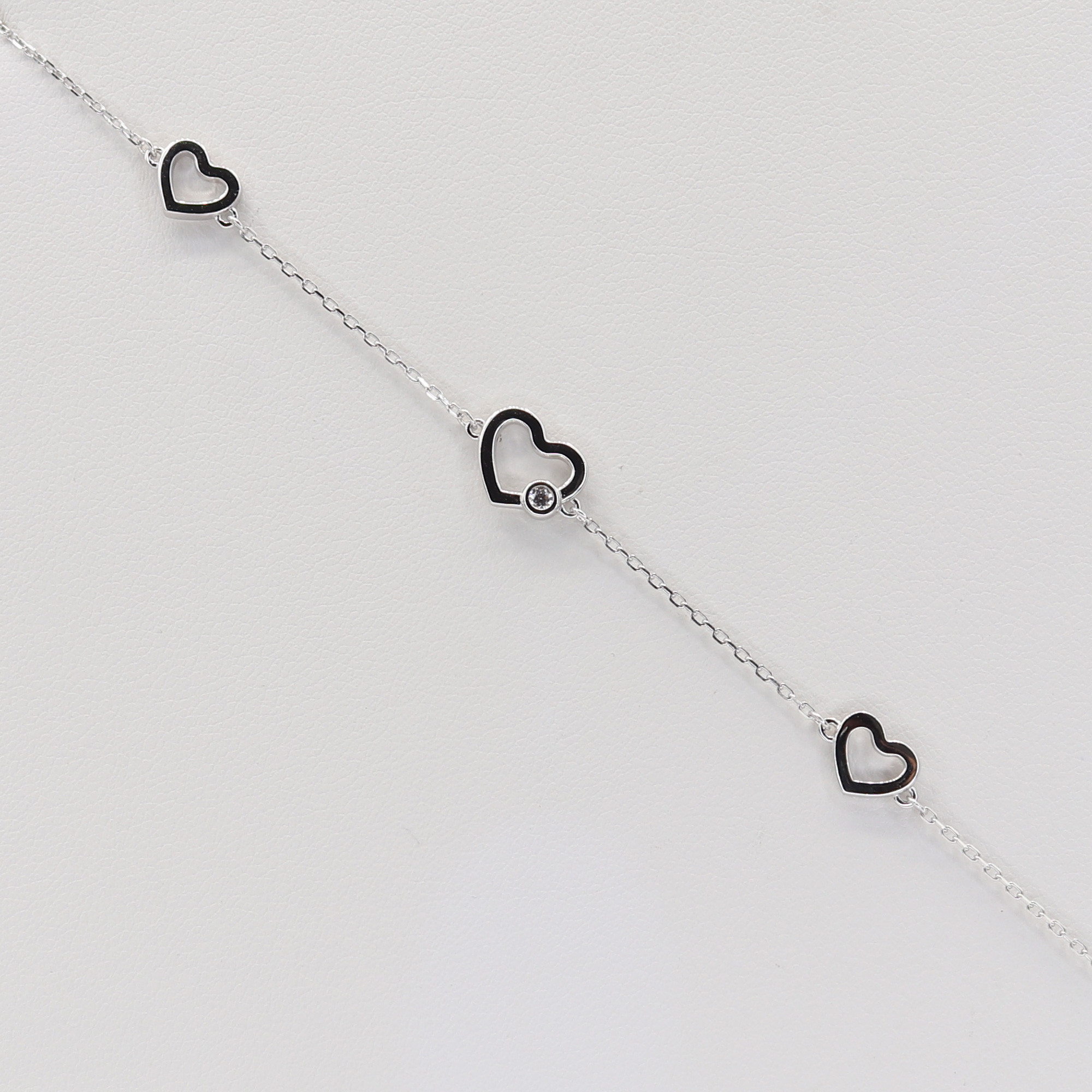 Strieborný náramok 113557