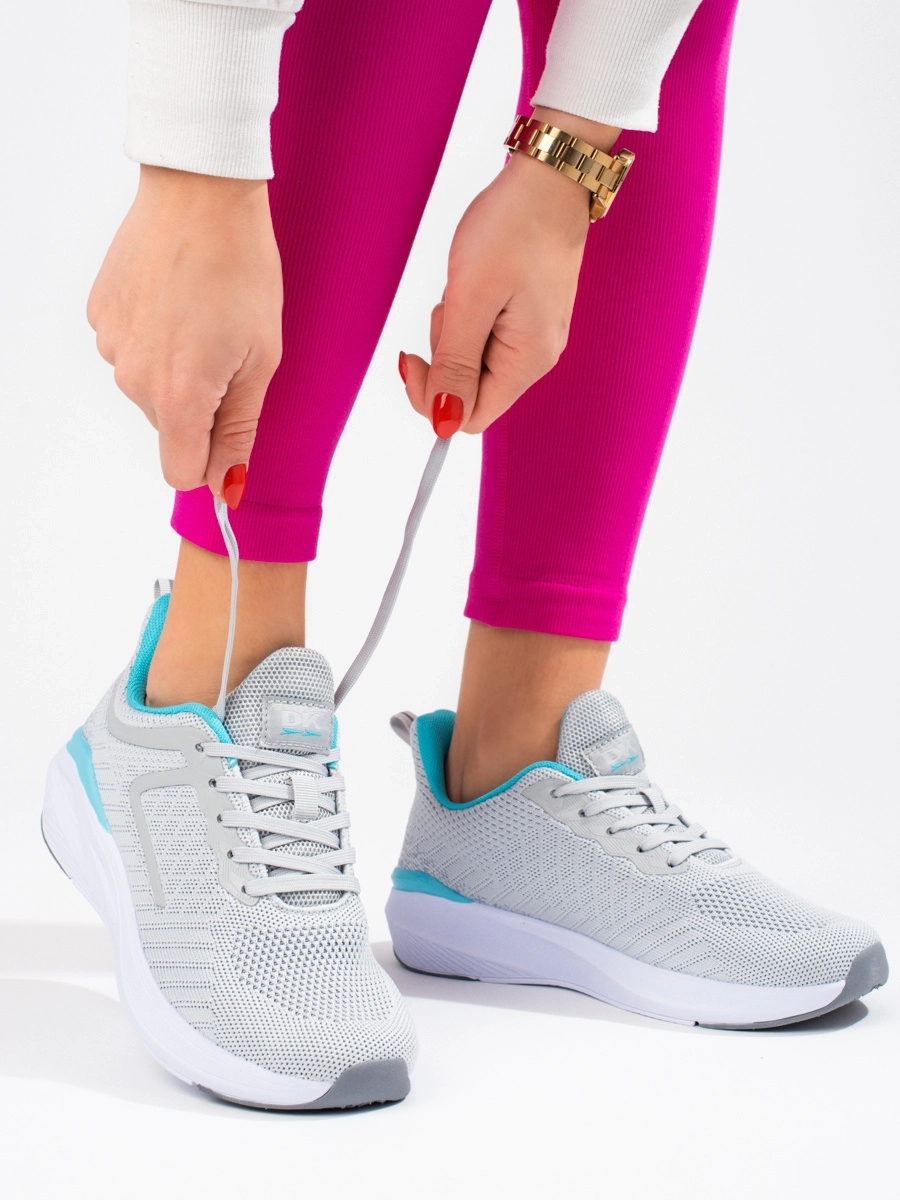 Štýlové dámske sivé tenisky bez podpätku