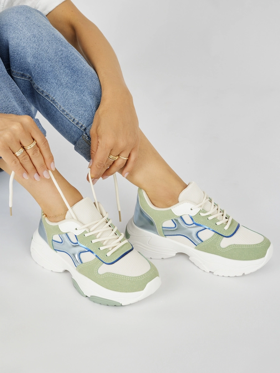 Trendy dámske tenisky na platforme