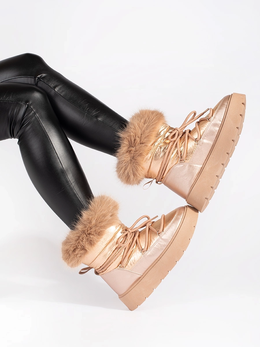 Trendy zlaté snežné topánky na platforme pre ženy